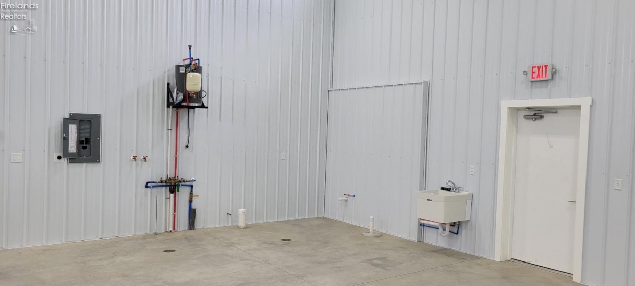 2322 State Road, Port Clinton, 43452, ,Commercial,For Sale,State,20250123