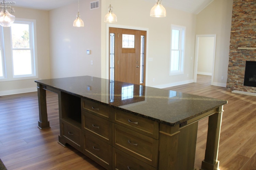 1290 Hartshorn Road, Marblehead, 43440, 3 Bedrooms Bedrooms, ,2 BathroomsBathrooms,Residential,For Sale,Hartshorn,20250271