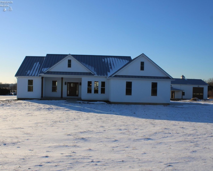 1290 Hartshorn Road, Marblehead, 43440, 3 Bedrooms Bedrooms, ,2 BathroomsBathrooms,Residential,For Sale,Hartshorn,20250271