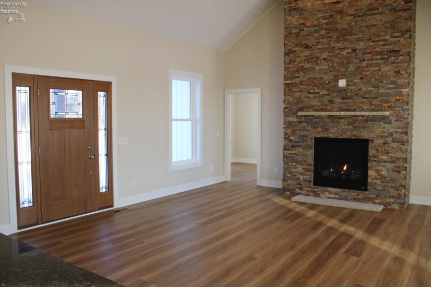 1290 Hartshorn Road, Marblehead, 43440, 3 Bedrooms Bedrooms, ,2 BathroomsBathrooms,Residential,For Sale,Hartshorn,20250271