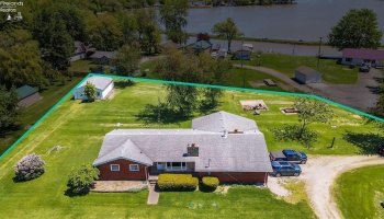 4889 SR 2, Oak Harbor, 43449, 3 Bedrooms Bedrooms, ,3 BathroomsBathrooms,Residential,For Sale,SR 2,20250321