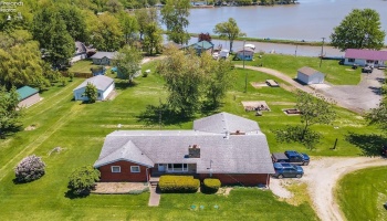 4889 SR 2, Oak Harbor, 43449, 3 Bedrooms Bedrooms, ,3 BathroomsBathrooms,Residential,For Sale,SR 2,20250321