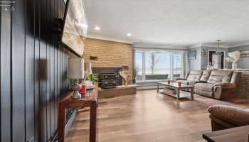 4889 SR 2, Oak Harbor, 43449, 3 Bedrooms Bedrooms, ,3 BathroomsBathrooms,Residential,For Sale,SR 2,20250321