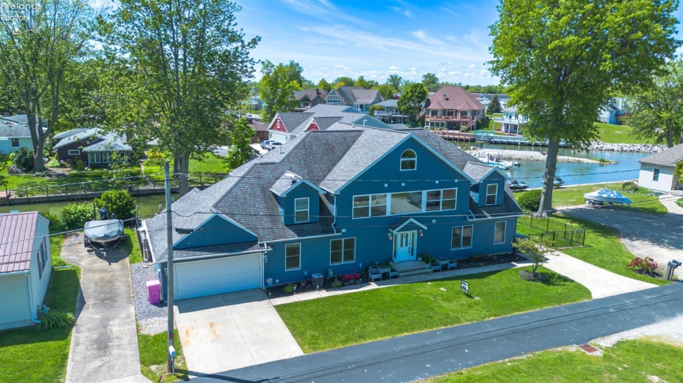 1909 Nan Avenue, Marblehead, 43440, 4 Bedrooms Bedrooms, ,4 BathroomsBathrooms,Residential,For Sale,Nan,20243265