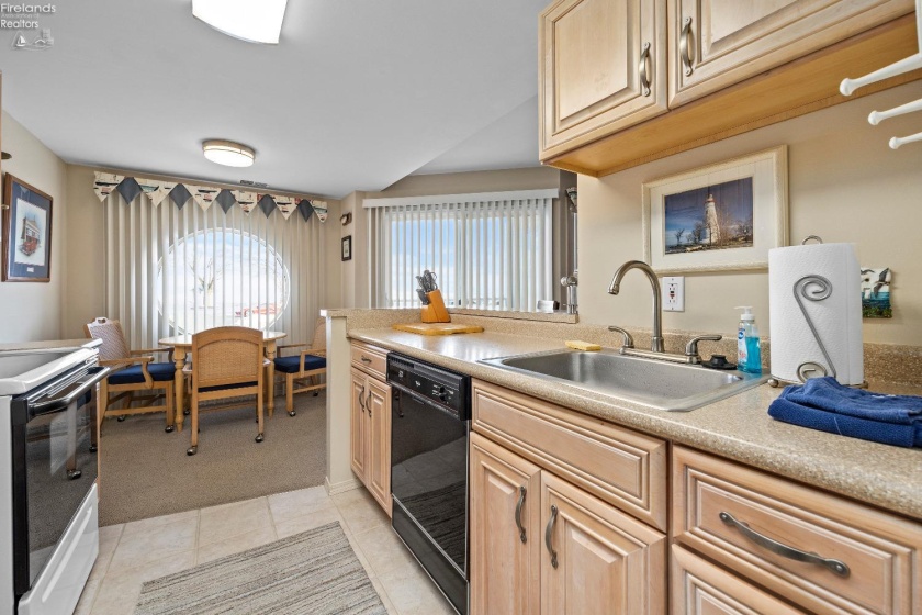 202 Clinton Reef Drive, Port Clinton, 43452, 1 Bedroom Bedrooms, ,1 BathroomBathrooms,Residential,For Sale,Clinton Reef,20250554
