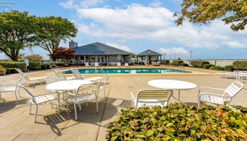 202 Clinton Reef Drive, Port Clinton, 43452, 1 Bedroom Bedrooms, ,1 BathroomBathrooms,Residential,For Sale,Clinton Reef,20250554