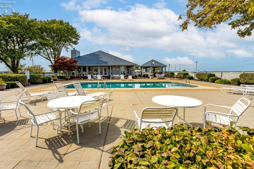 202 Clinton Reef Drive, Port Clinton, 43452, 1 Bedroom Bedrooms, ,1 BathroomBathrooms,Residential,For Sale,Clinton Reef,20250554