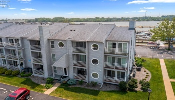 202 Clinton Reef Drive, Port Clinton, 43452, 1 Bedroom Bedrooms, ,1 BathroomBathrooms,Residential,For Sale,Clinton Reef,20250554