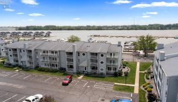 202 Clinton Reef Drive, Port Clinton, 43452, 1 Bedroom Bedrooms, ,1 BathroomBathrooms,Residential,For Sale,Clinton Reef,20250554