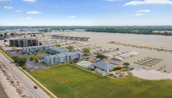202 Clinton Reef Drive, Port Clinton, 43452, 1 Bedroom Bedrooms, ,1 BathroomBathrooms,Residential,For Sale,Clinton Reef,20250554