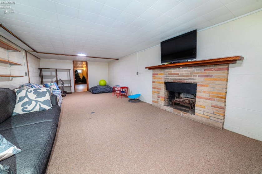 309 Foote Avenue, New Washington, 44854, 4 Bedrooms Bedrooms, ,3 BathroomsBathrooms,Residential,For Sale,Foote Avenue,20250643