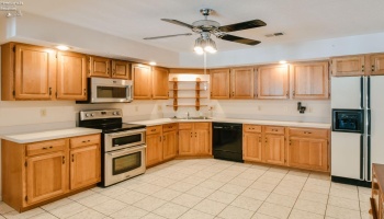 4116 Huntfield Drive, Sandusky, 44870, 2 Bedrooms Bedrooms, ,2 BathroomsBathrooms,Residential,For Sale,Huntfield,20250693