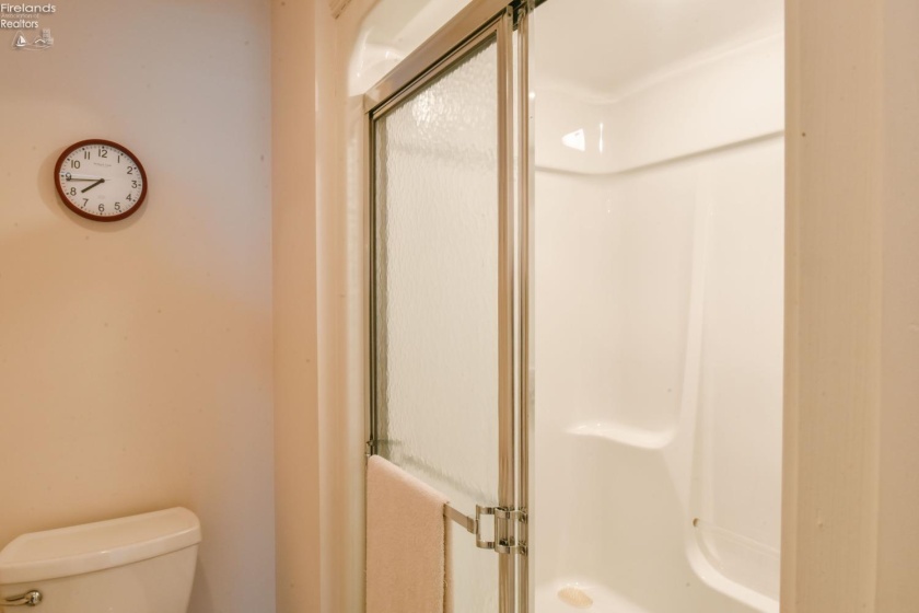 4116 Huntfield Drive, Sandusky, 44870, 2 Bedrooms Bedrooms, ,2 BathroomsBathrooms,Residential,For Sale,Huntfield,20250693