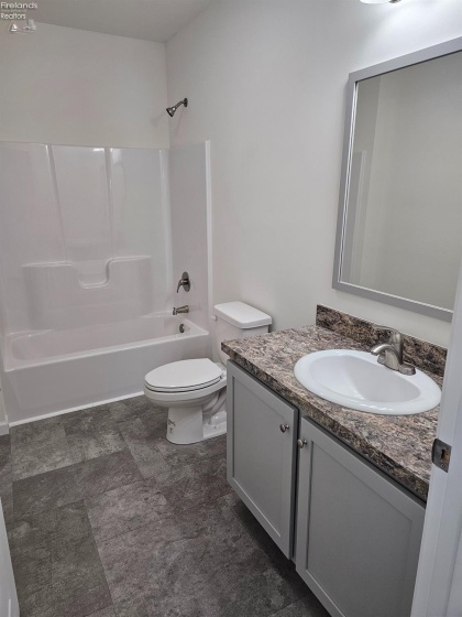 251 Ethan Drive, Fremont, 43420, 3 Bedrooms Bedrooms, ,2 BathroomsBathrooms,Residential,For Sale,Ethan,20250694