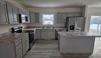251 Ethan Drive, Fremont, 43420, 3 Bedrooms Bedrooms, ,2 BathroomsBathrooms,Residential,For Sale,Ethan,20250694