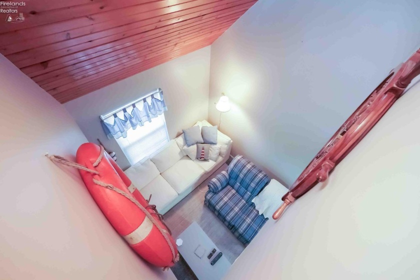 91 Schooner Point Drive, Port Clinton, 43452, 2 Bedrooms Bedrooms, ,2 BathroomsBathrooms,Residential,For Sale,Schooner Point,20250757