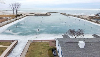 91 Schooner Point Drive, Port Clinton, 43452, 2 Bedrooms Bedrooms, ,2 BathroomsBathrooms,Residential,For Sale,Schooner Point,20250757
