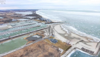 91 Schooner Point Drive, Port Clinton, 43452, 2 Bedrooms Bedrooms, ,2 BathroomsBathrooms,Residential,For Sale,Schooner Point,20250757