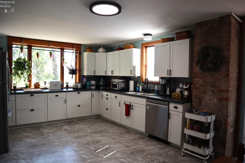115 Main Street, New London, 44851, 4 Bedrooms Bedrooms, ,2 BathroomsBathrooms,Residential,For Sale,Main,20250806