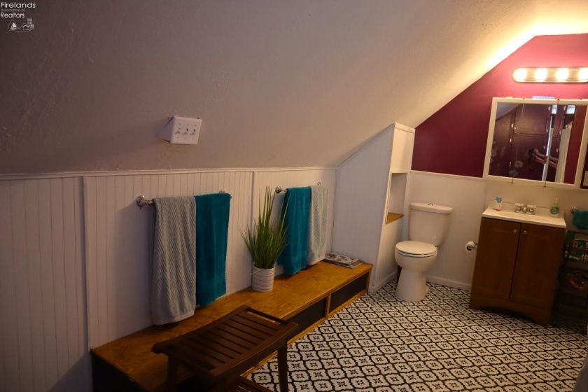 115 Main Street, New London, 44851, 4 Bedrooms Bedrooms, ,2 BathroomsBathrooms,Residential,For Sale,Main,20250806