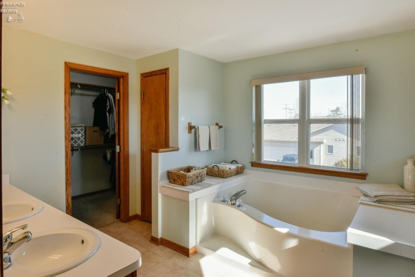 81 Brookside Drive, Oak Harbor, 43449, 4 Bedrooms Bedrooms, ,3 BathroomsBathrooms,Residential,For Sale,Brookside,20250810