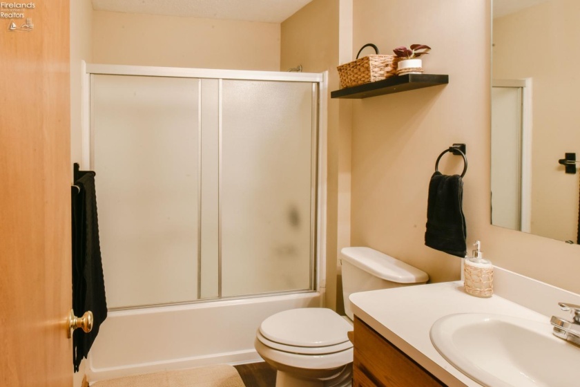 81 Brookside Drive, Oak Harbor, 43449, 4 Bedrooms Bedrooms, ,3 BathroomsBathrooms,Residential,For Sale,Brookside,20250810