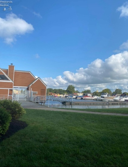 22 Marina Point Drive, Sandusky, 44870, 1 Bedroom Bedrooms, ,1 BathroomBathrooms,Residential,For Sale,Marina Point,20250799