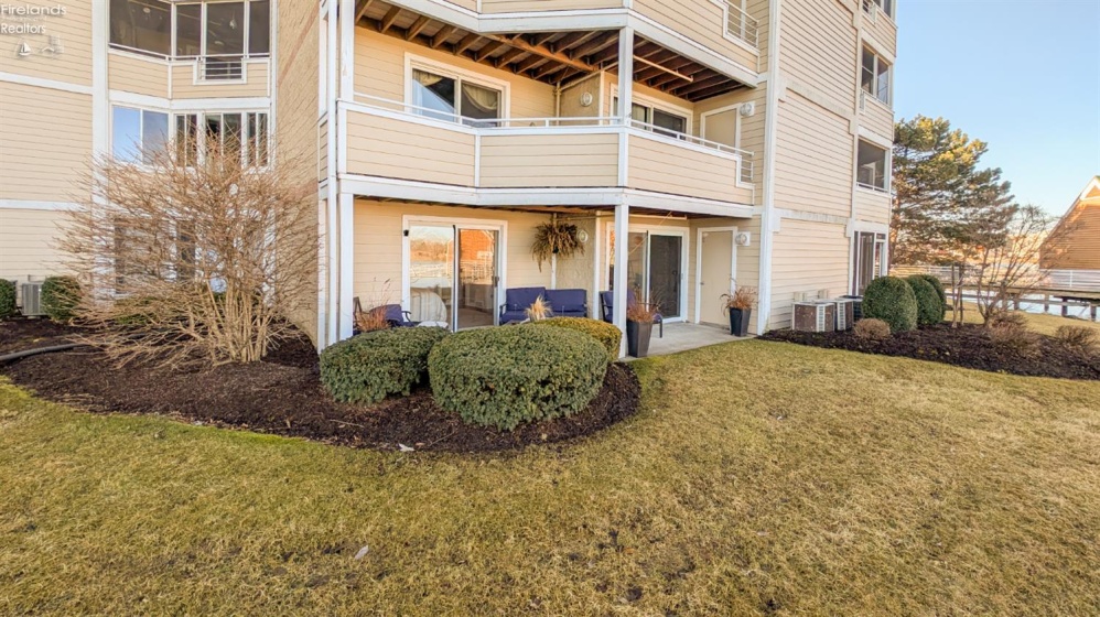 22 Marina Point Drive, Sandusky, 44870, 1 Bedroom Bedrooms, ,1 BathroomBathrooms,Residential,For Sale,Marina Point,20250799