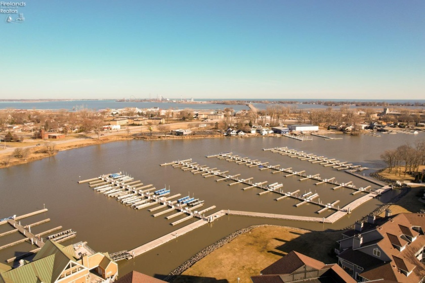 22 Marina Point Drive, Sandusky, 44870, 1 Bedroom Bedrooms, ,1 BathroomBathrooms,Residential,For Sale,Marina Point,20250799