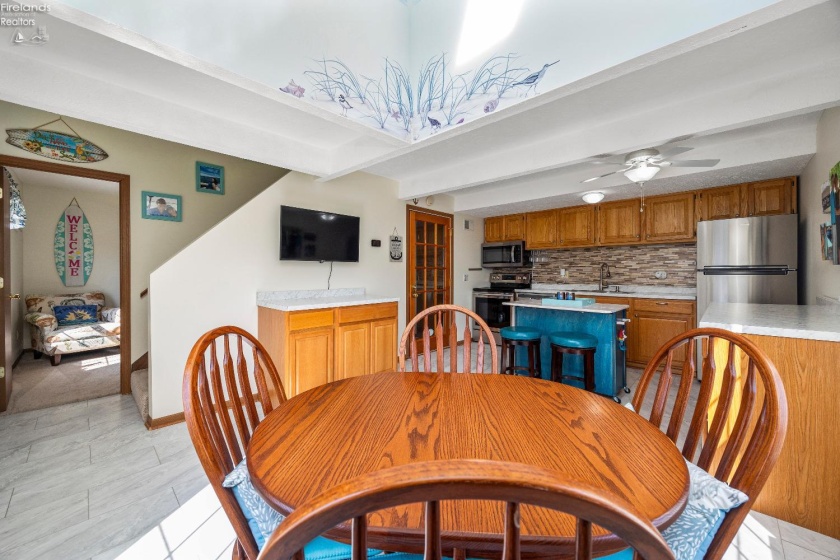 89 Schooner Point Drive, Port Clinton, 43452, 2 Bedrooms Bedrooms, ,2 BathroomsBathrooms,Residential,For Sale,Schooner Point,20250829