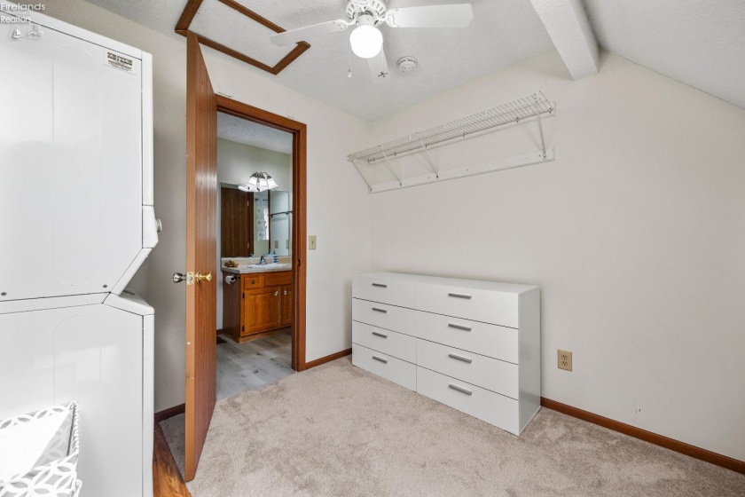 89 Schooner Point Drive, Port Clinton, 43452, 2 Bedrooms Bedrooms, ,2 BathroomsBathrooms,Residential,For Sale,Schooner Point,20250829