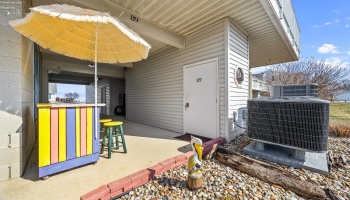 89 Schooner Point Drive, Port Clinton, 43452, 2 Bedrooms Bedrooms, ,2 BathroomsBathrooms,Residential,For Sale,Schooner Point,20250829