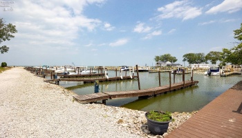 89 Schooner Point Drive, Port Clinton, 43452, 2 Bedrooms Bedrooms, ,2 BathroomsBathrooms,Residential,For Sale,Schooner Point,20250829