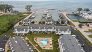 89 Schooner Point Drive, Port Clinton, 43452, 2 Bedrooms Bedrooms, ,2 BathroomsBathrooms,Residential,For Sale,Schooner Point,20250829