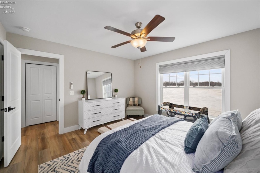 545 Lakeshore Drive, Port Clinton, 43452, 3 Bedrooms Bedrooms, ,2 BathroomsBathrooms,Residential,For Sale,Lakeshore,20250858
