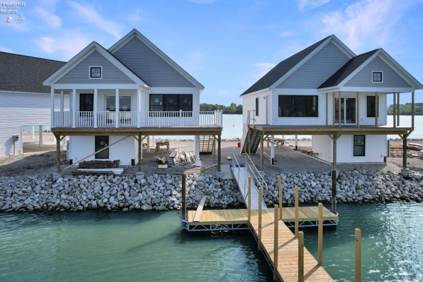 545 Lakeshore Drive, Port Clinton, 43452, 3 Bedrooms Bedrooms, ,2 BathroomsBathrooms,Residential,For Sale,Lakeshore,20250858