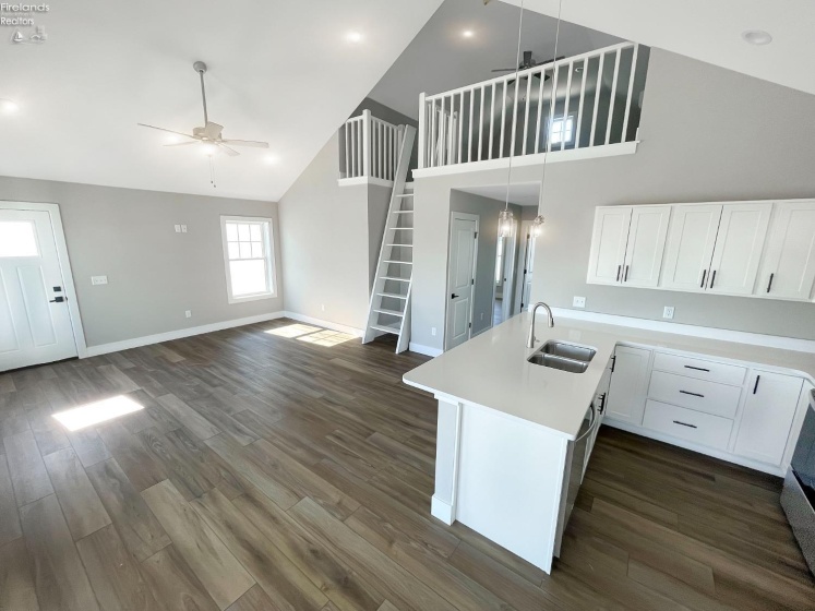 545 Lakeshore Drive, Port Clinton, 43452, 3 Bedrooms Bedrooms, ,2 BathroomsBathrooms,Residential,For Sale,Lakeshore,20250858
