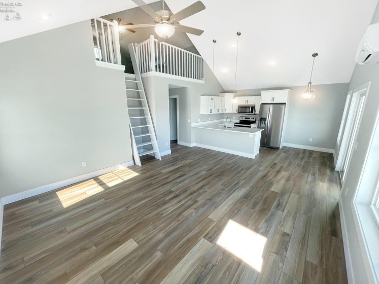545 Lakeshore Drive, Port Clinton, 43452, 3 Bedrooms Bedrooms, ,2 BathroomsBathrooms,Residential,For Sale,Lakeshore,20250858