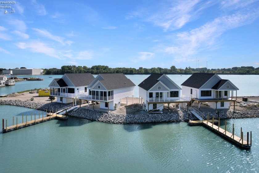 545 Lakeshore Drive, Port Clinton, 43452, 3 Bedrooms Bedrooms, ,2 BathroomsBathrooms,Residential,For Sale,Lakeshore,20250858