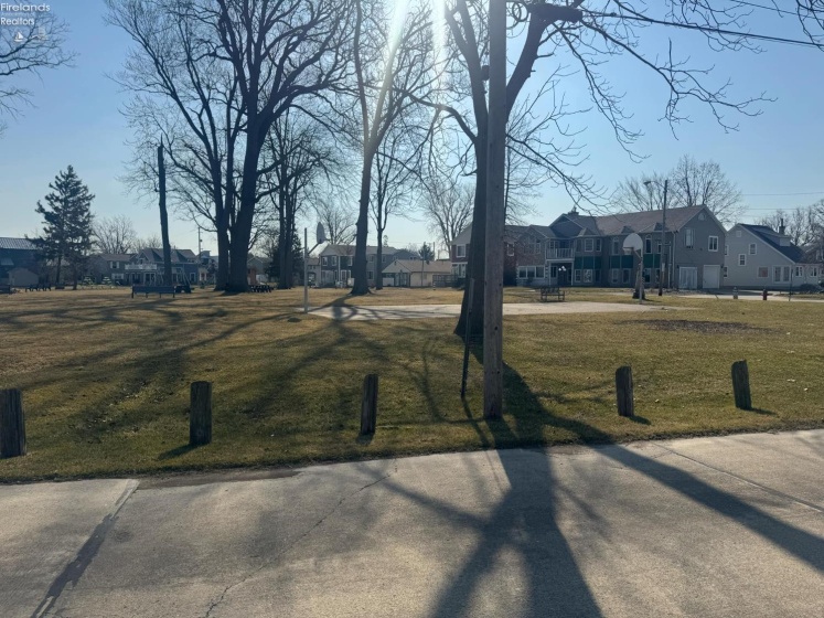 22 Oakwood Avenue, Huron, 44839, 3 Bedrooms Bedrooms, ,1 BathroomBathrooms,Residential,For Sale,Oakwood,20250834