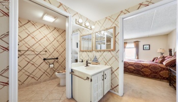 711 lakeshore, Port Clinton, 43452, 2 Bedrooms Bedrooms, ,2 BathroomsBathrooms,Residential,For Sale,lakeshore,20250658