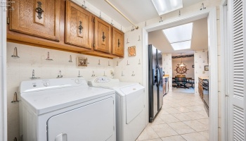 711 lakeshore, Port Clinton, 43452, 2 Bedrooms Bedrooms, ,2 BathroomsBathrooms,Residential,For Sale,lakeshore,20250658