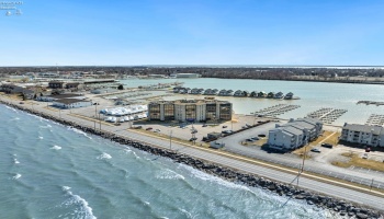 711 lakeshore, Port Clinton, 43452, 2 Bedrooms Bedrooms, ,2 BathroomsBathrooms,Residential,For Sale,lakeshore,20250658