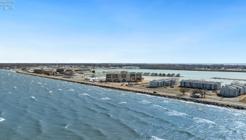 711 lakeshore, Port Clinton, 43452, 2 Bedrooms Bedrooms, ,2 BathroomsBathrooms,Residential,For Sale,lakeshore,20250658