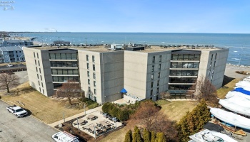 711 lakeshore, Port Clinton, 43452, 2 Bedrooms Bedrooms, ,2 BathroomsBathrooms,Residential,For Sale,lakeshore,20250658