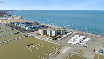 711 lakeshore, Port Clinton, 43452, 2 Bedrooms Bedrooms, ,2 BathroomsBathrooms,Residential,For Sale,lakeshore,20250658