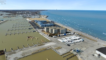 711 lakeshore, Port Clinton, 43452, 2 Bedrooms Bedrooms, ,2 BathroomsBathrooms,Residential,For Sale,lakeshore,20250658
