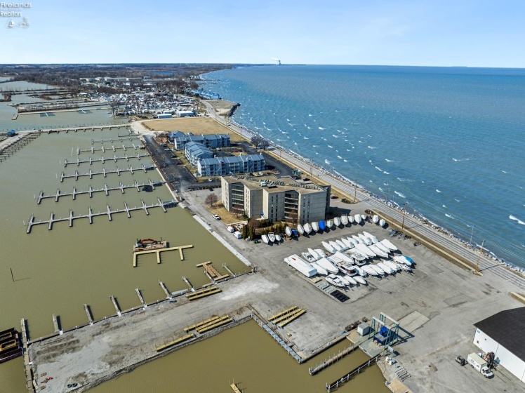 711 lakeshore, Port Clinton, 43452, 2 Bedrooms Bedrooms, ,2 BathroomsBathrooms,Residential,For Sale,lakeshore,20250658