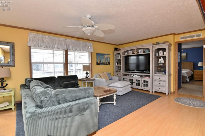 5655 Windjamer Avenue, Marblehead, 43440, 3 Bedrooms Bedrooms, ,2 BathroomsBathrooms,Residential,For Sale,Windjamer,20250873
