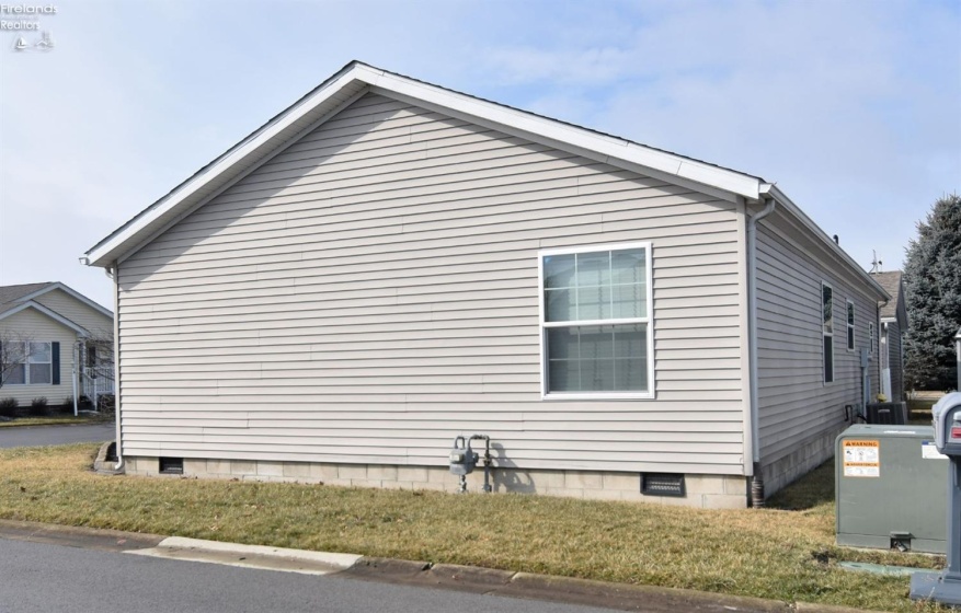 5655 Windjamer Avenue, Marblehead, 43440, 3 Bedrooms Bedrooms, ,2 BathroomsBathrooms,Residential,For Sale,Windjamer,20250873